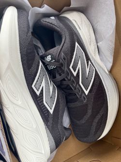New balance shoes