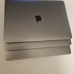 Apple Macbook Pro i7 16gb Ram 500gb SSD Drive 13" Screen 2020 Excellent Condition 