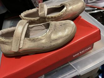 See Kai Run Gold Girls Shoes Size 13 1/2
