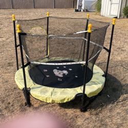 Trampoline 