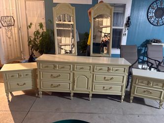 Dixie Provincial Dresser Set with Nightstands and Mirrors