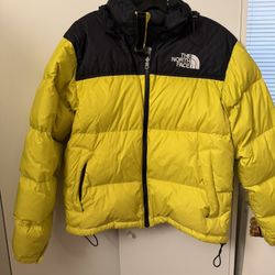 The North Face Nuptse 700 Size Small 