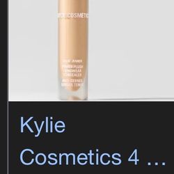 Kylie Jenner Concelear