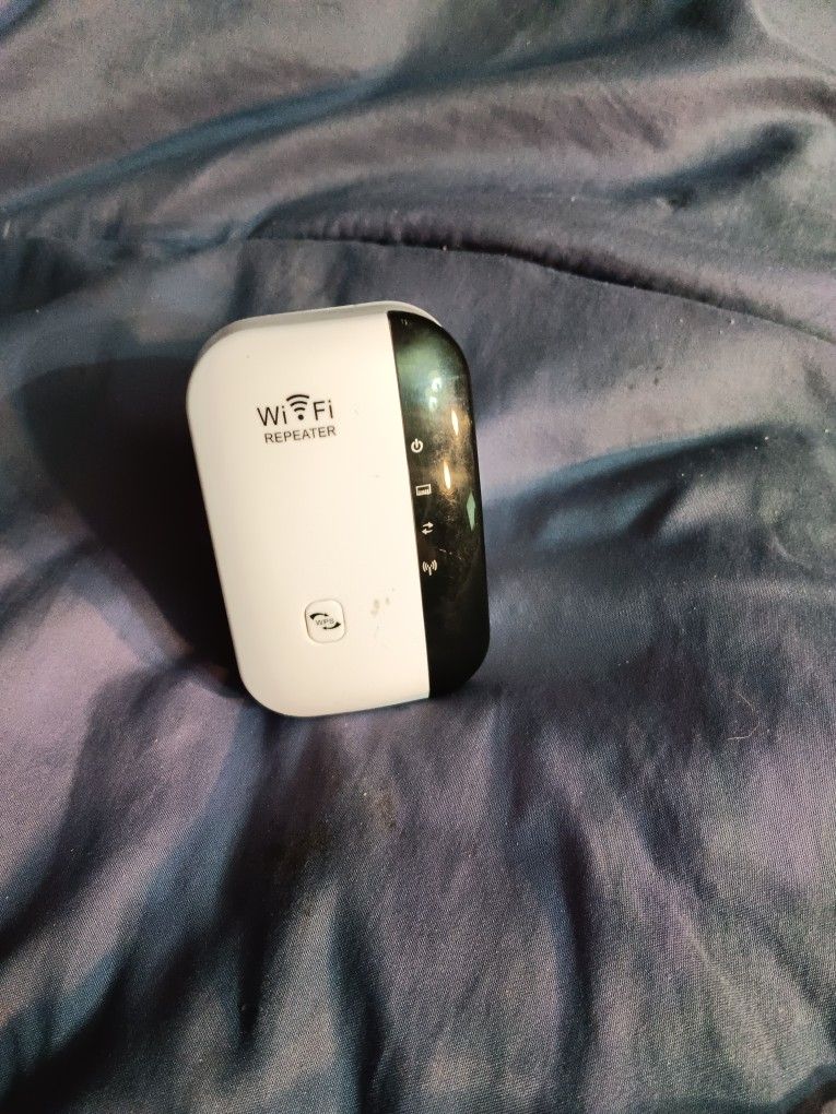 WiFi Extender Signal Booster Up to 5000sq.ft