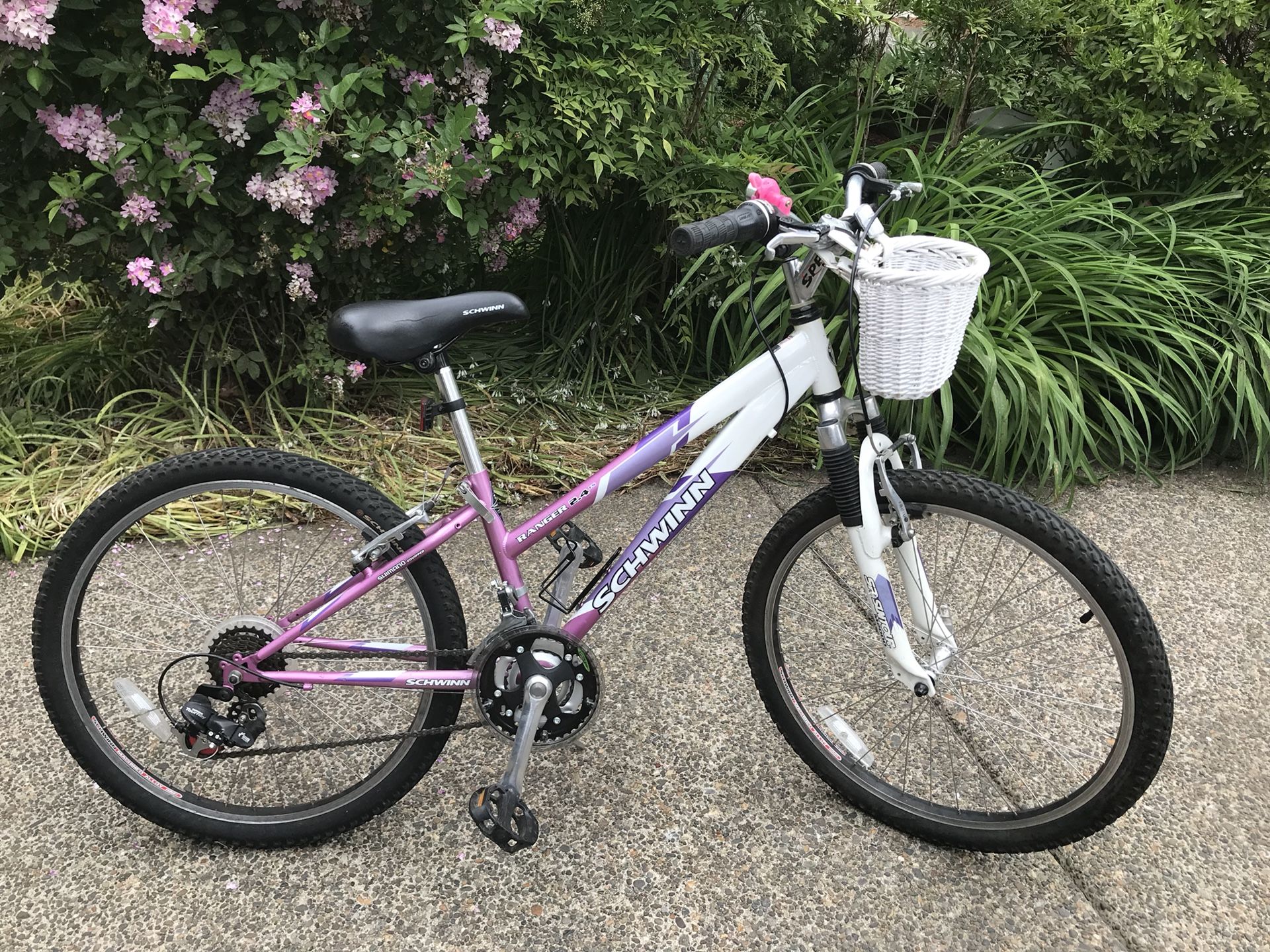 24" Schwinn Sidewinder Girl's Mountain Bike, Pink/Purple/White