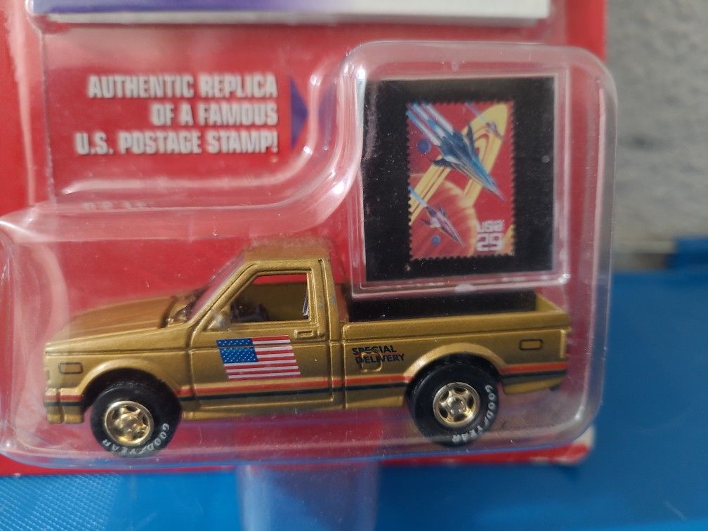 Johnny Lightning USPS America Truck and Stamp 1991 GMC Syclone Pickup