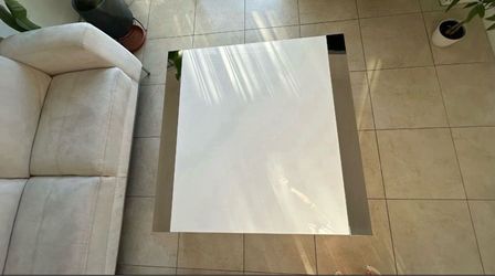 Coffee Table Modern White Glossy: Polished Silver-Tone Metal 47” x 47”❤️GOOD CONDITION✅”Moving out”