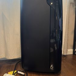 Portable Air Conditioner with Remote & Vent Hose – Moving Sale