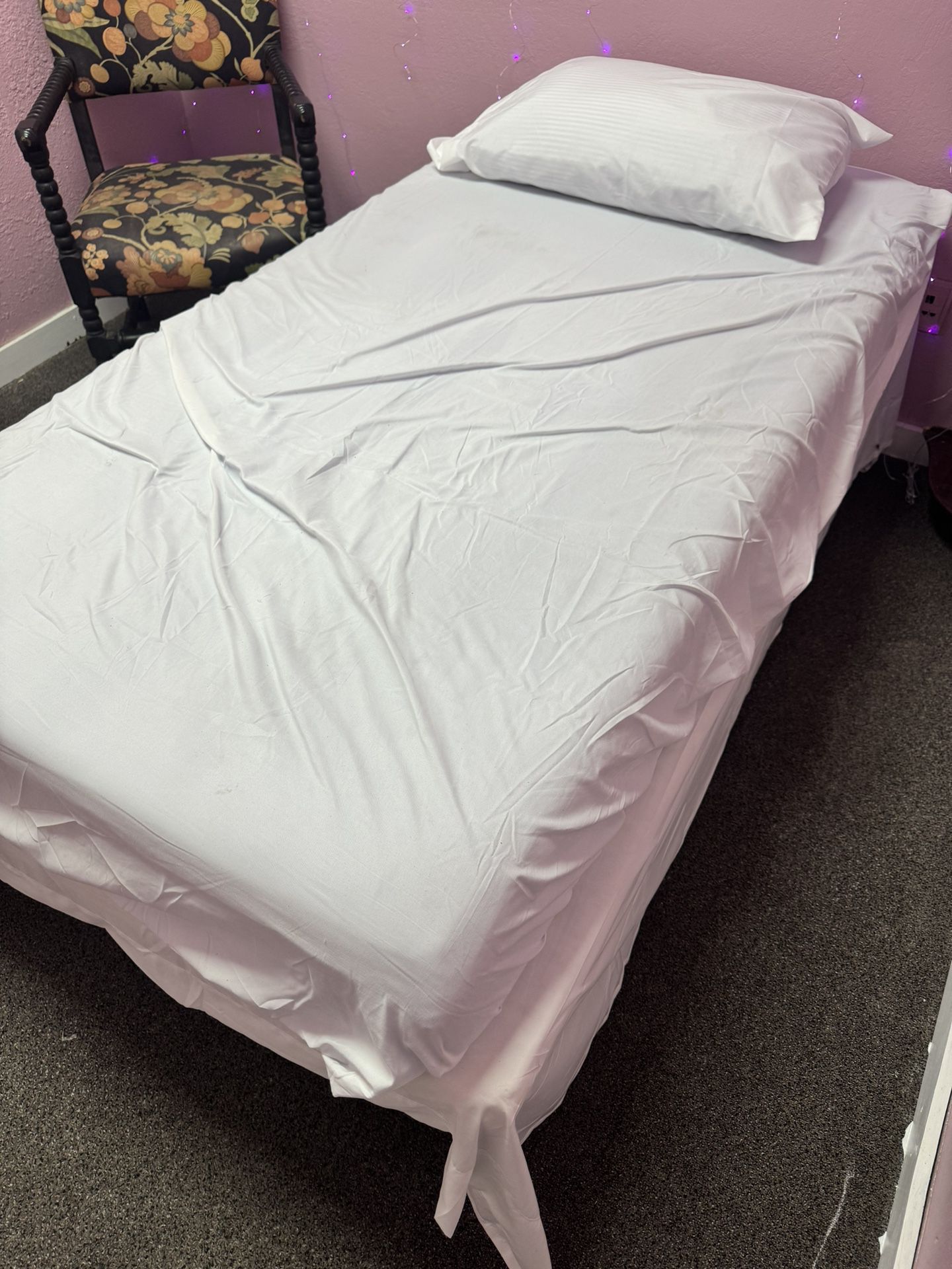 Metal Rolling Frame twin Bed With Box spring And Mattress