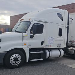 2014 Freightliner Cascadia 