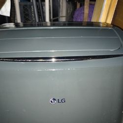 LG Portable AC 12000 BTU/ Heater 