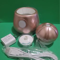 TAO Clean Orbital Facial Brush with UV Sanitizer Cleansing Station – Never Used.