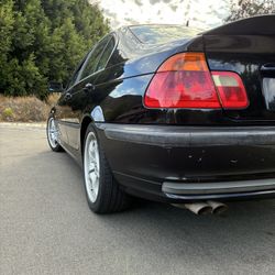 2000 BMW 328i