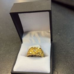 Nugget Ring  Size 9.5 14kt YG 5.2