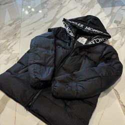 Moncler Puffer Black- Size L