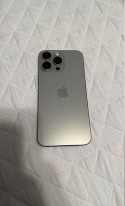 iPhone 15 pm unlocked