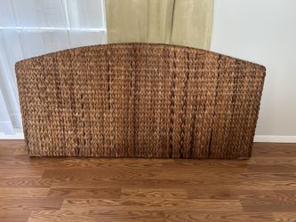 Pier 1 Rattan Queen Size Headboard In Perfect Condition
