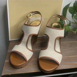 MICHAEL KORS Brown Beige Gillian Canvas And Leather Wedge Size 10