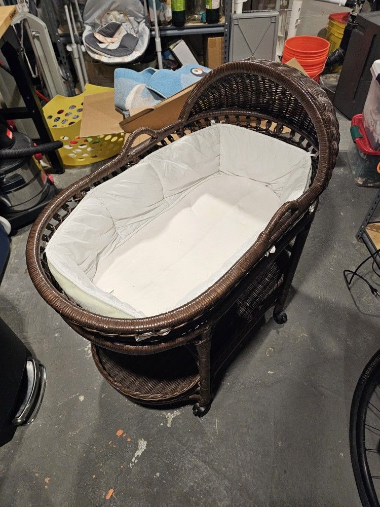 Pottery Barn Wicker Basinet 