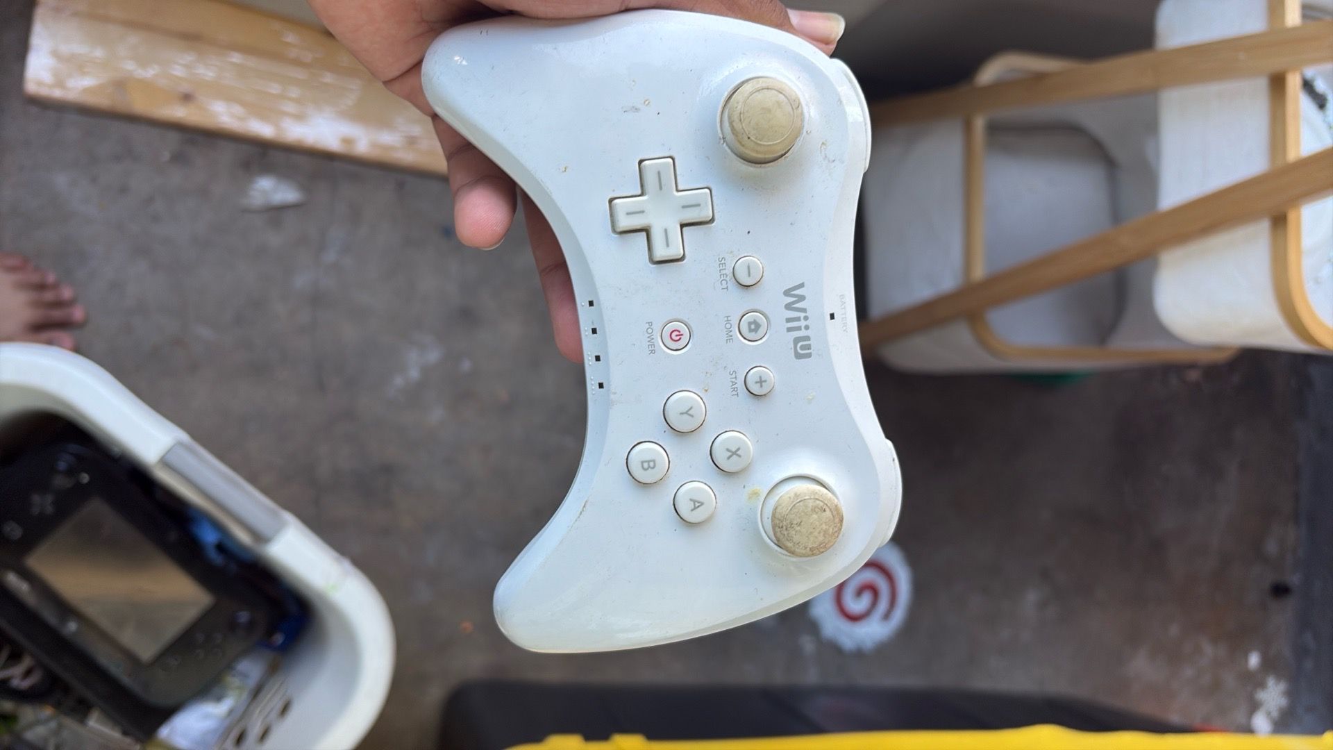 Wii U pro controller