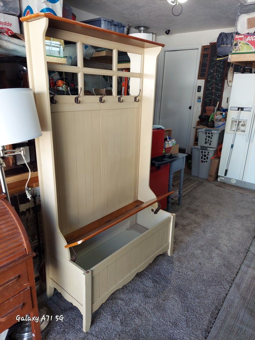 Entry way Coat & Bench Storage Unit