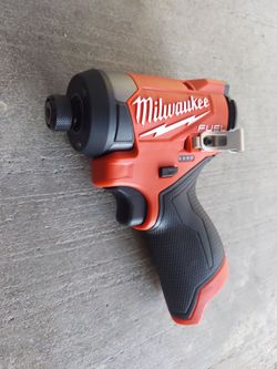 New Milwaukee FUEL 1/4" Hex Impact Driver M12 Tool Only.