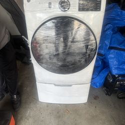 GE UltraFresh Front Load Washer & Dryer Set – Excellent Condition.
