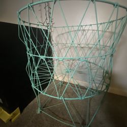 vintage laundry basketsi