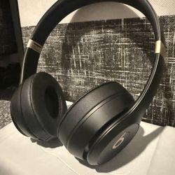 Beats Solo 4s Brand New