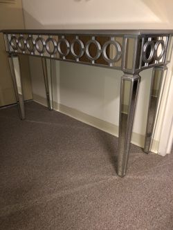 Pier1 Mirror Table 51x31x18