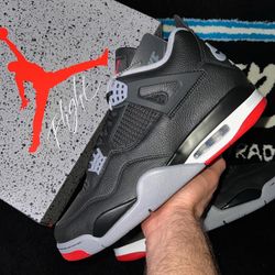 Jordan 4 Retro Bred (2024)