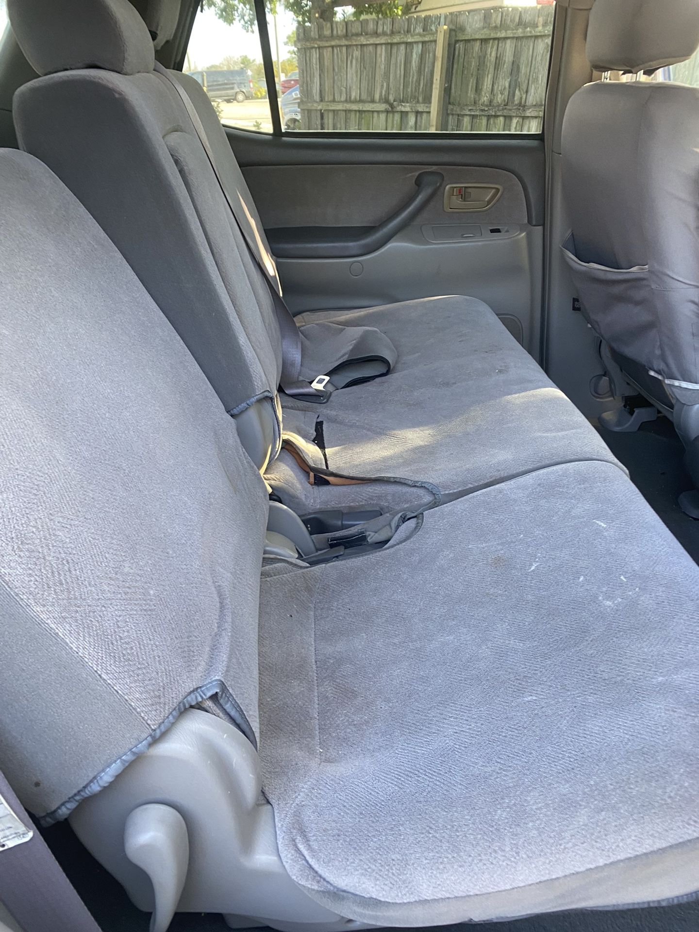 02 Toyota Sequia SR5