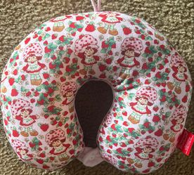 Strawberry shortcake neck travel pillow