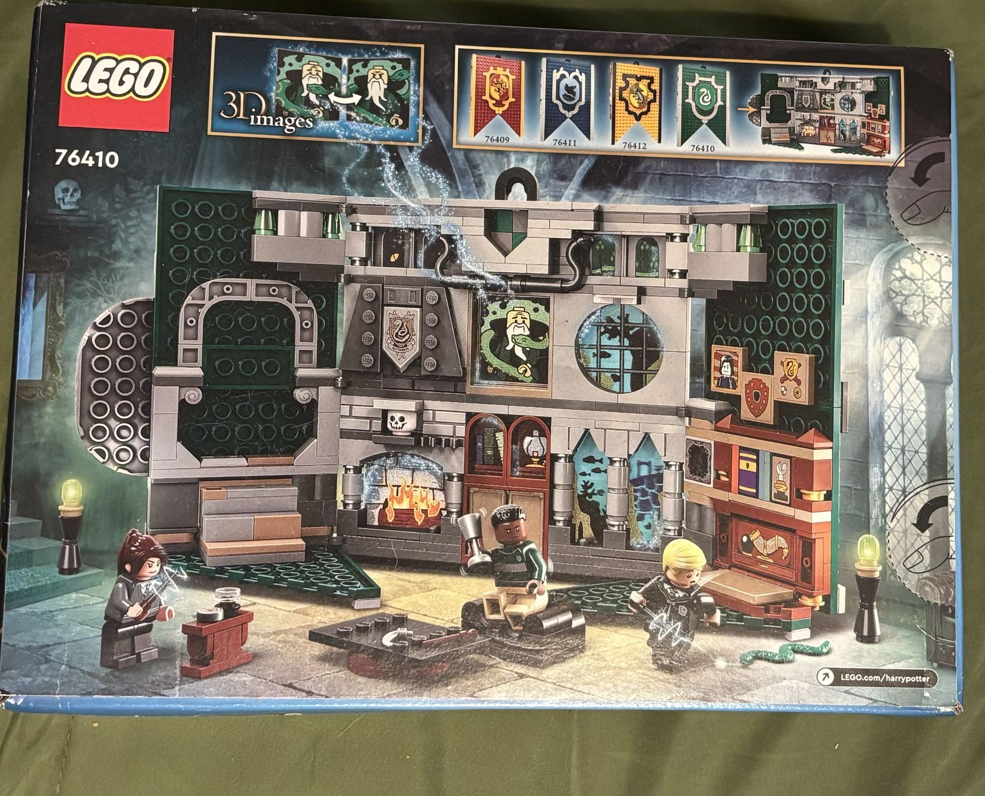 Slythren House Banner Lego