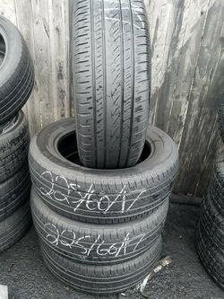 225/60/17 Yokohama avid ascend, set of 4, 70% tread 7/32, good condition $200 for 4 tires .