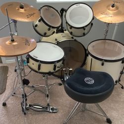 Pearl Drum Set