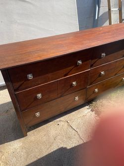 9 drawer dresser