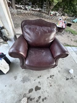 Free Leather Sofas