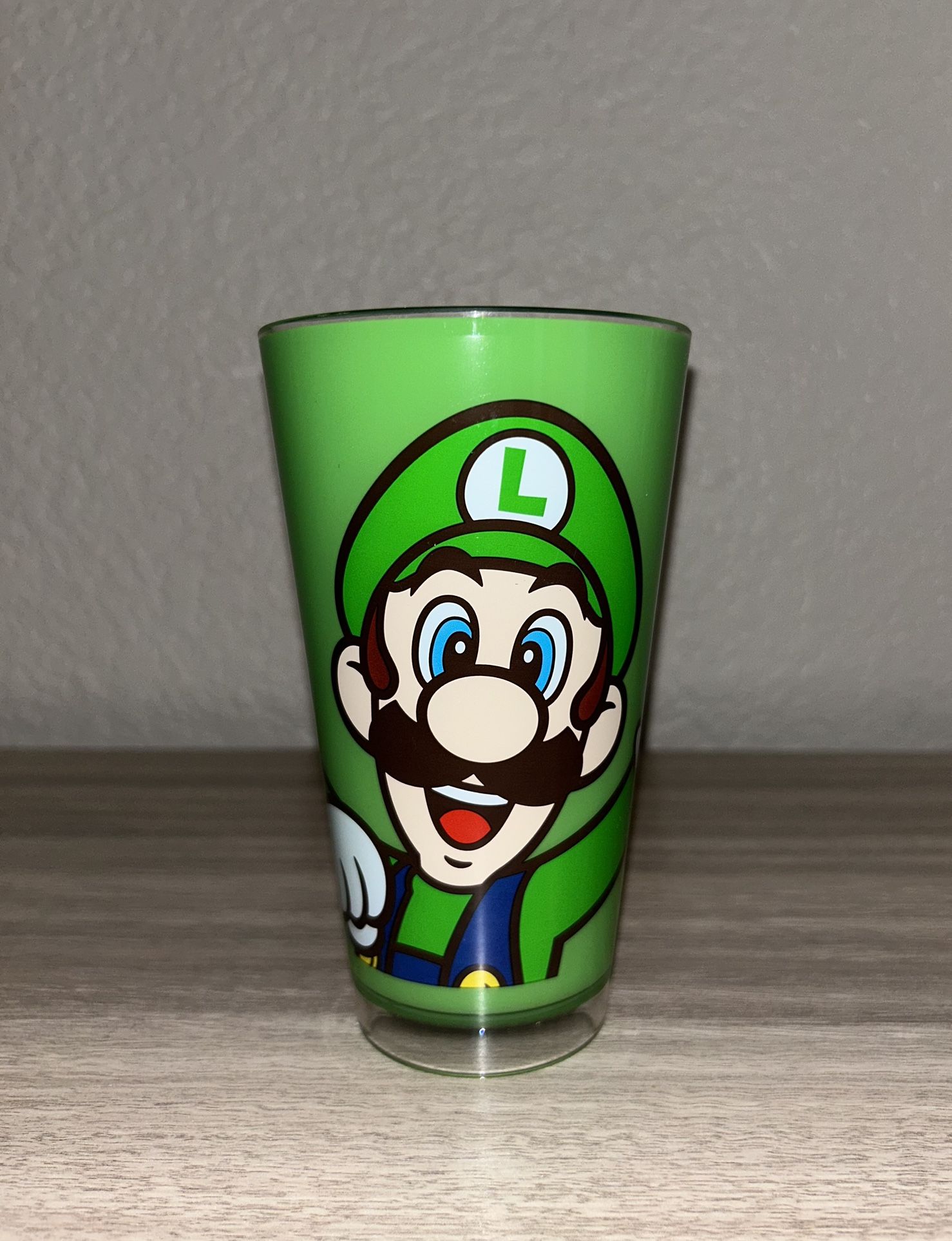 New Universal Studios Luigi Cup Tumbler Super Nintendo World Hollywood 