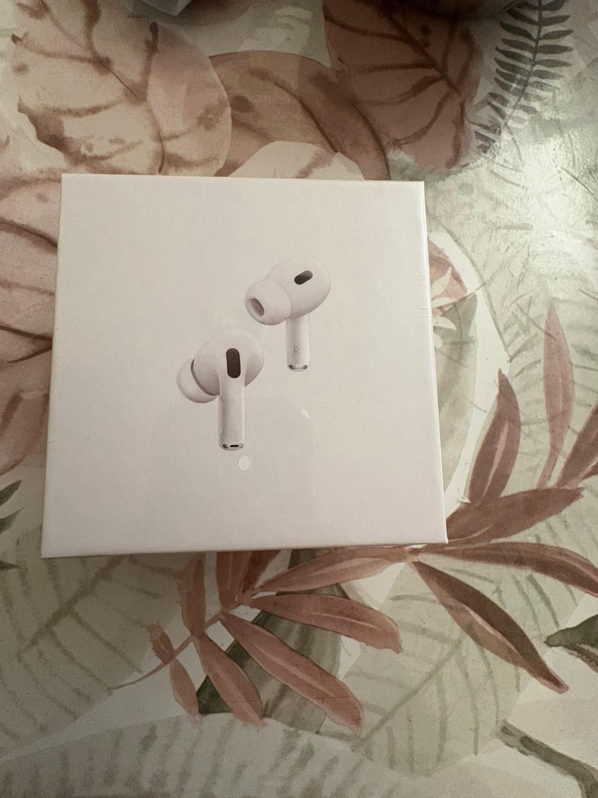 Apple AirPods Pro (2nd Generation) with USB-C Charging Case – Active Noise Cancellation & Transparency Mode