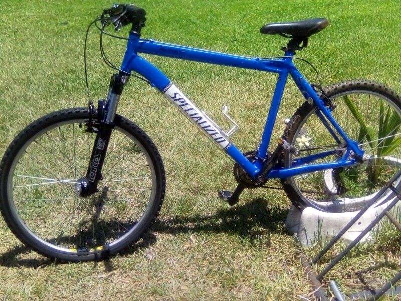 MENS MOUNTAIN BIKE 