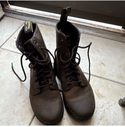 Brown Doc Martens size 8
