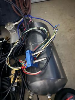 Air ride suspension