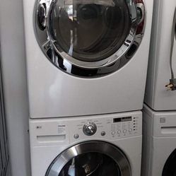 LG Washer And Gas Dryer Set For $690