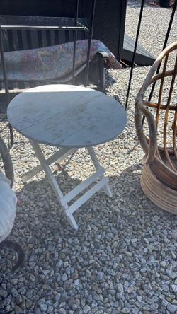 FOLDING SIDE TABLE