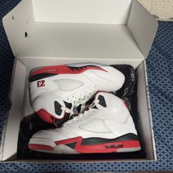 Jordan ‘Fire Red’ 5s