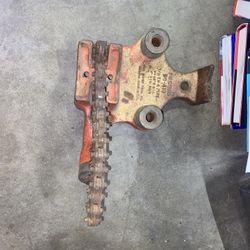 RIDGID BC-(contact info removed)5 Top Screw Bench Chain Vise 1/8" x 4" Pipe