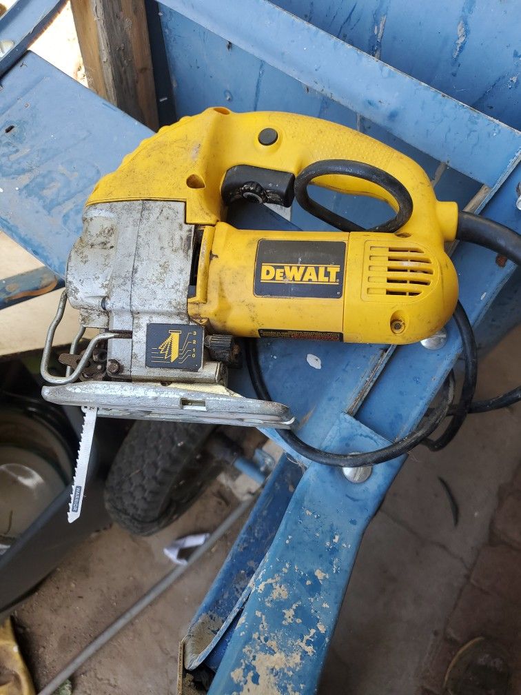 Dewalt Saber Saw .hardly Used