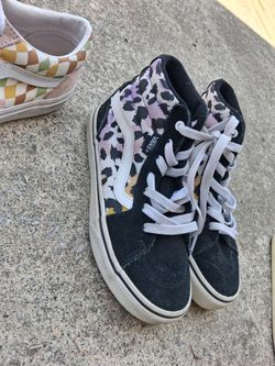 Girls shoes