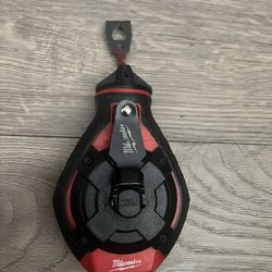Milwaukee 100 ft. Bold Line Chalk Reel